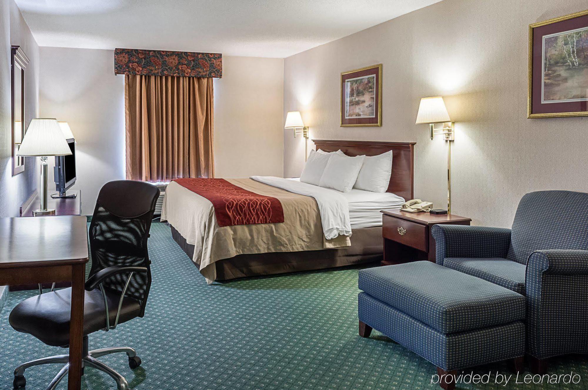 Holiday Inn Express - Gloucester By Ihg Екстериор снимка